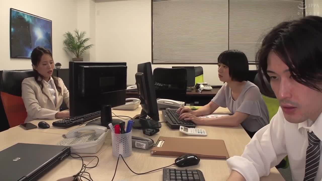 口代替的逆3P！我看到同期的女同事們在加班時在辦公室沉迷於女同性戀性愛 - AV大平台 - 中文字幕，成人影片，AV，國產，線上看