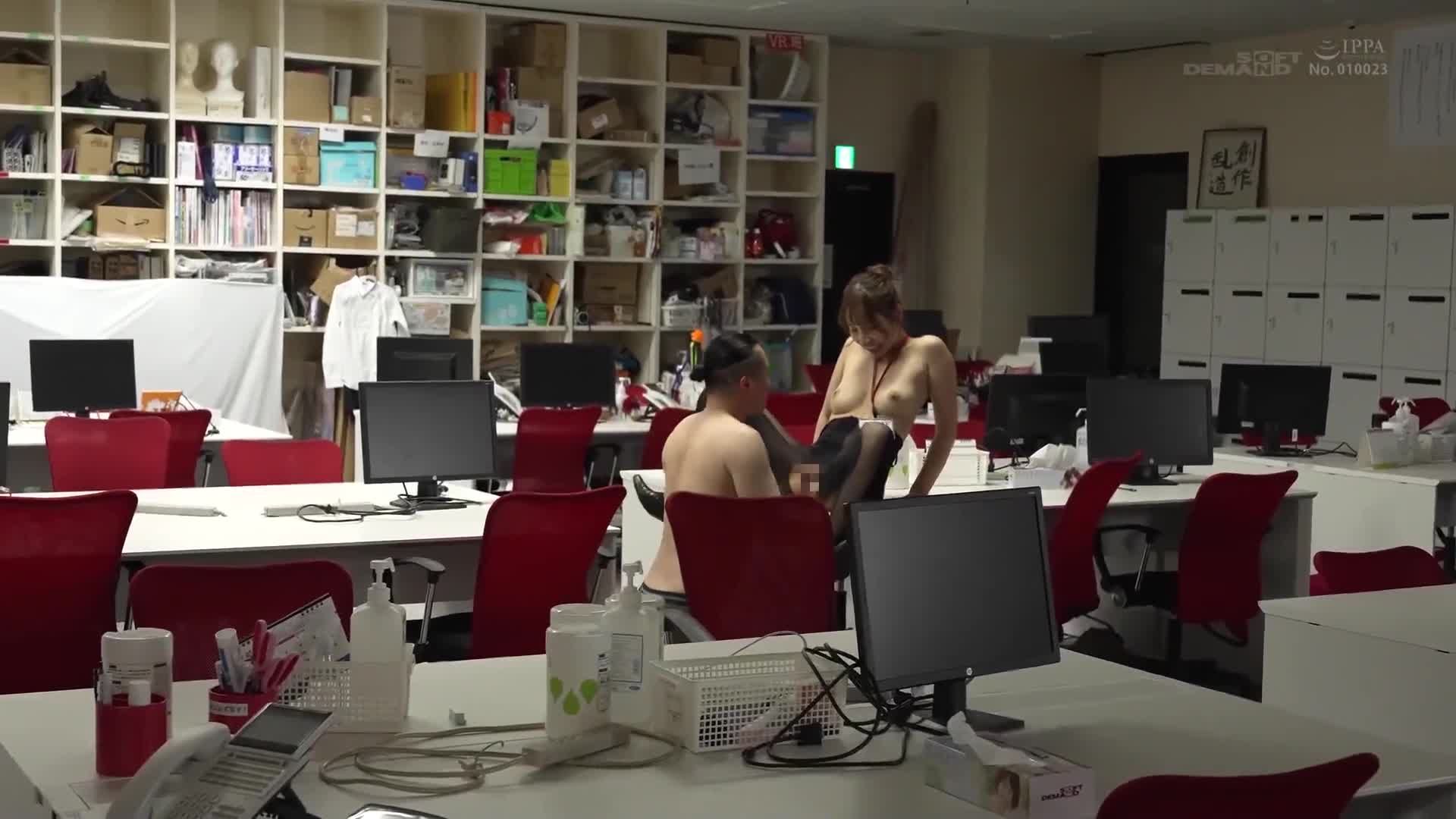 尻穴露出SEXや放尿実演でビルまるごとAVスタジオなSOD本社を紹介せよ SOD女子社員 本多そら - AV大平台 - 中文字幕，成人影片，AV，國產，線上看